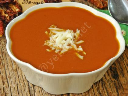 Kuru Domates Çorbası