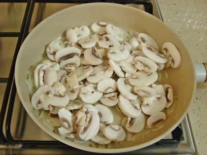 Mantarlı Ispanaklı Yumurta