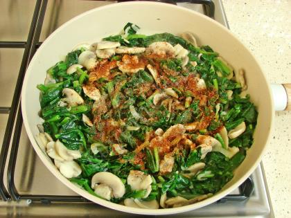 Mantarlı Ispanaklı Yumurta