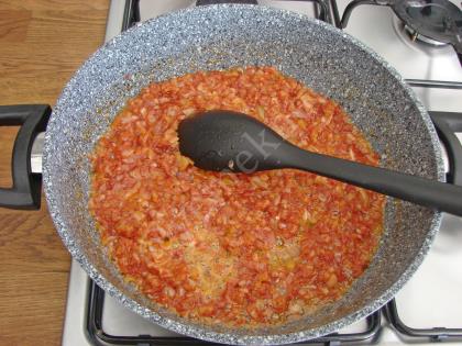 Sucuklu Bezelye Yemeği