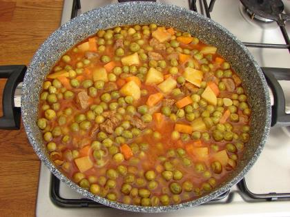 Etli Bezelye Yemeği