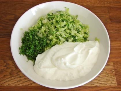 Tzatziki (Yunan Cacığı)