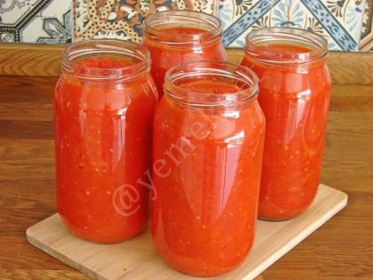 Közlenmiş Biberli Domates Konservesi