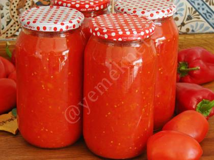 Közlenmiş Biberli Domates Konservesi