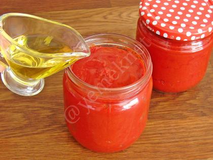 Acı Biber Salçası