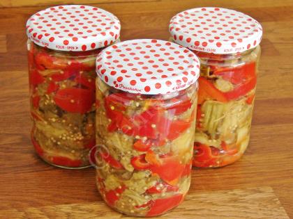 Közlenmiş Biberli Patlıcan Konservesi