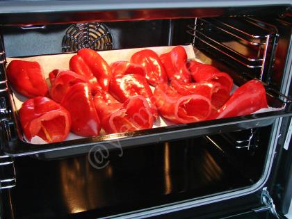 Közlenmiş Biberli Patlıcan Konservesi