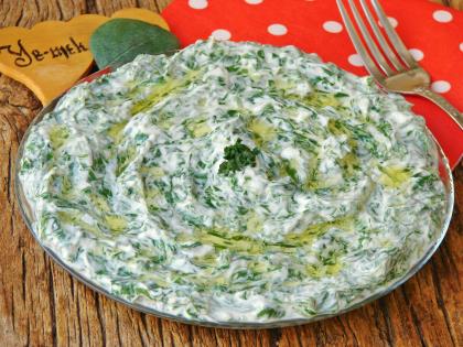 Yoğurtlu Pazı Mezesi