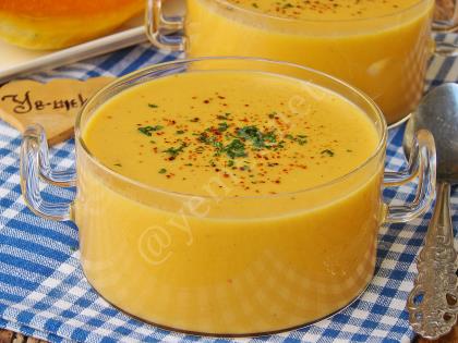 Fırınlanmış Bal Kabağı Çorbası