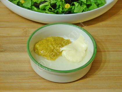 Hardallı Ton Balığı Salatası