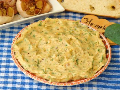 Sarımsaklı Tereyağı