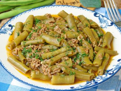 Kıymalı Taze Bakla Yemeği