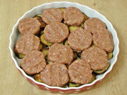 Köfteli Patlıcan Yemeği