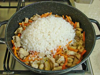 Tavuklu Özbek Pilavı