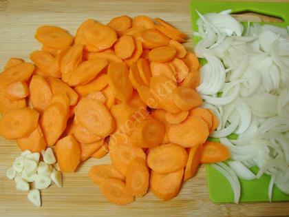 Zeytinyağlı Havuç Yemeği