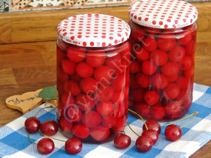 Vişne Konservesi