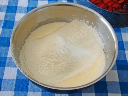 Erikli Ters Yüz Kek