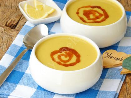 Sade Mercimek Çorbası