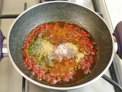 Soslu Makarna Salatası