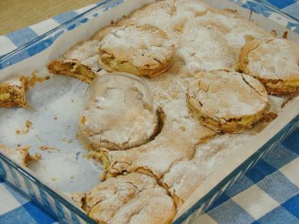 Bisküvili Elmalı Turta