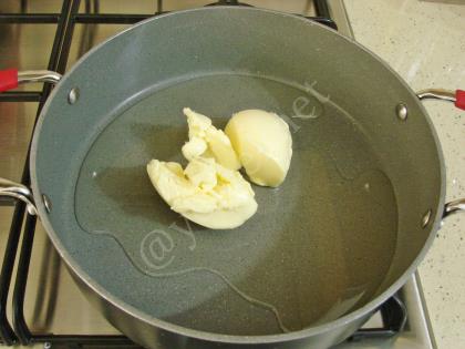 Antep Fıstıklı İrmik Helvası