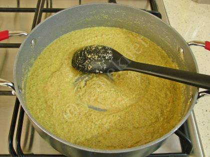 Antep Fıstıklı İrmik Helvası