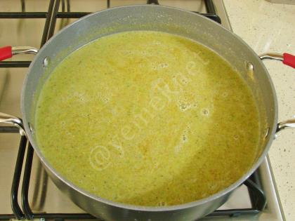 Antep Fıstıklı İrmik Helvası