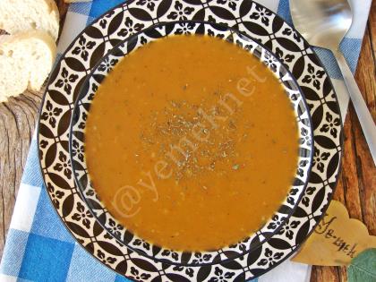 Kuru Tarhana Çorbası