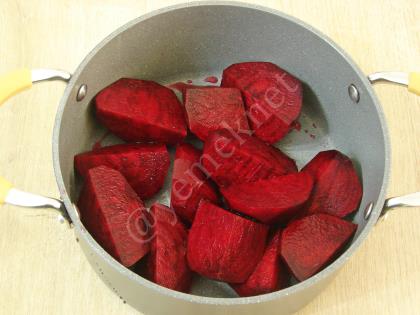 Pancarlı Mercimek Salatası