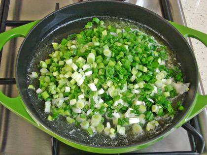 Sütlü Yeşil Soğan Kavurması