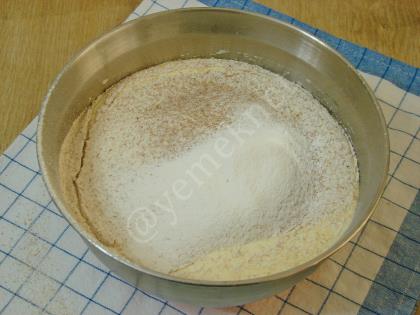 Tam Buğday Unlu Kek