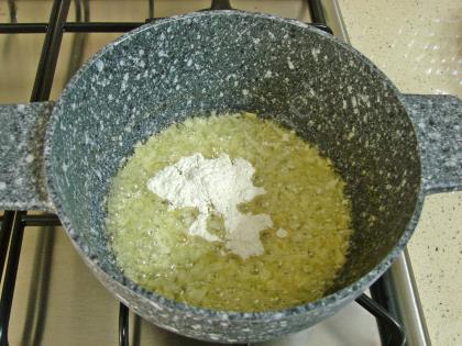 Kolay Ezogelin Çorbası