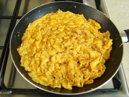 Yoğurtlu Yumurta Kavurması