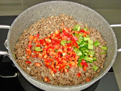 Tencerede Patlıcan Musakka