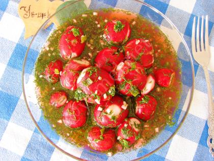 Çatlak Turp Salatası