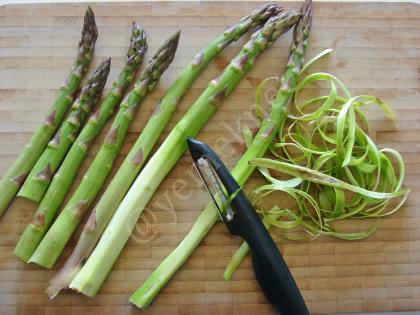 Kremalı Kuşkonmaz Çorbası