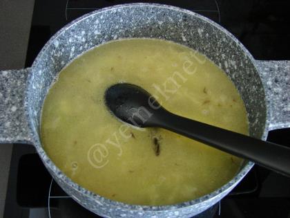 Kremalı Kuşkonmaz Çorbası