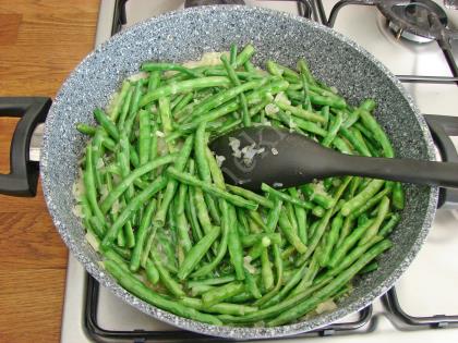 Ege Usulü Taze Börülce Yemeği