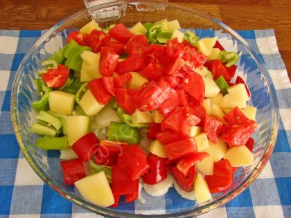 Fırında Sebzeli Et Yemeği