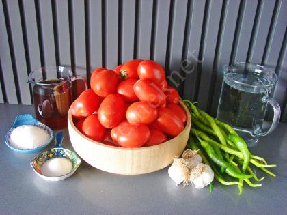 Kırmızı Domates Turşusu