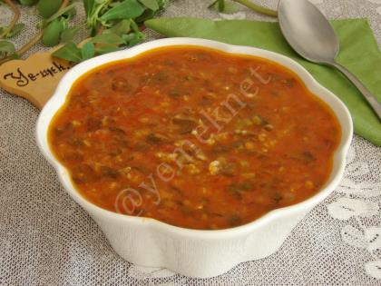 Semizotlu Kırmızı Mercimek Çorbası