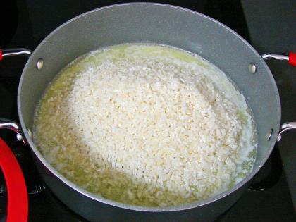 Kavurarak Pirinç Pilavı