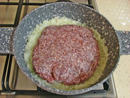 Kıymalı Gül Böreği