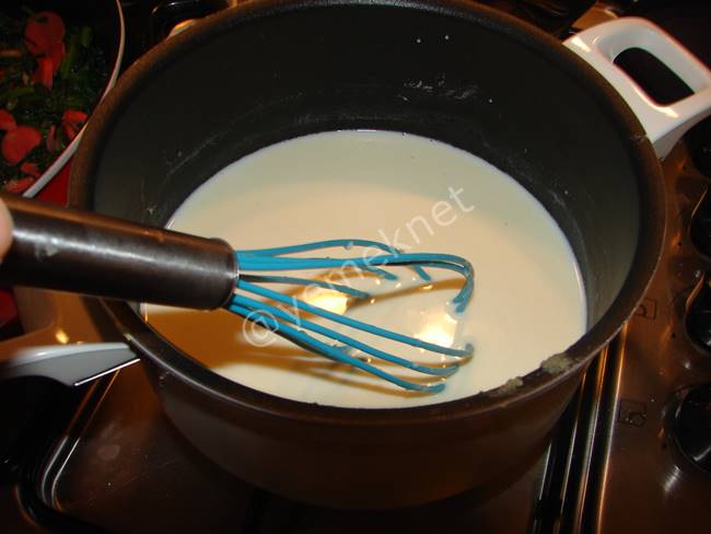 Patates Püreli Ispanaklı Graten - Yapılışı (6/12) 