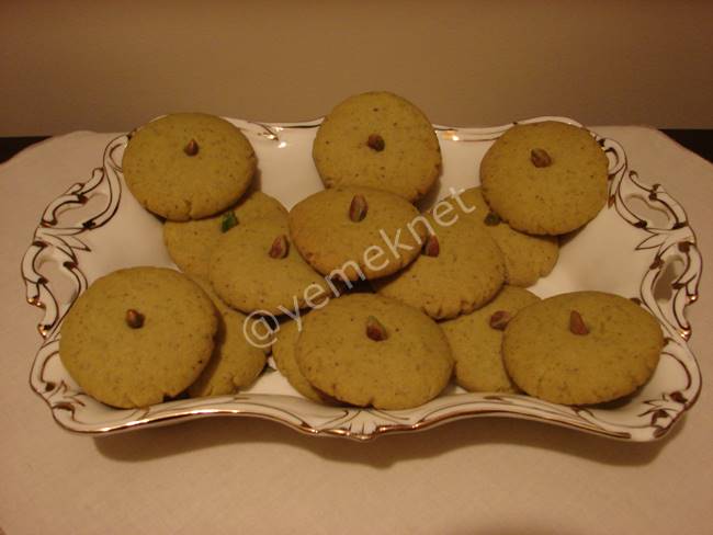 Fıstıklı Yeşil Kurabiye - Yapılışı (15/18) 