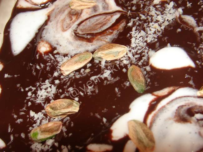 Ağlayan Pasta (Ev Brownisi) - Yapılışı (10/12) 