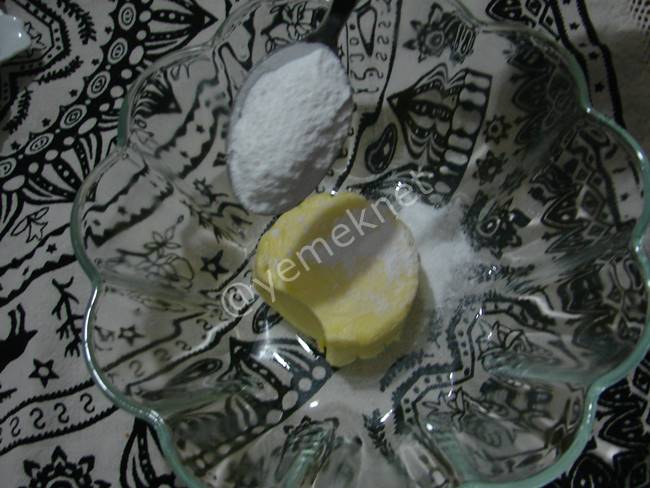 Fıstıklı Yeşil Kurabiye - Yapılışı (3/18) 