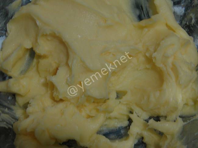 Fıstıklı Yeşil Kurabiye - Yapılışı (6/18) 