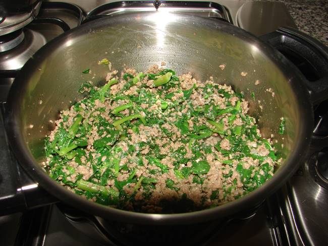 Ispanaklı Kıymalı Graten - Yapılışı (4/12) 