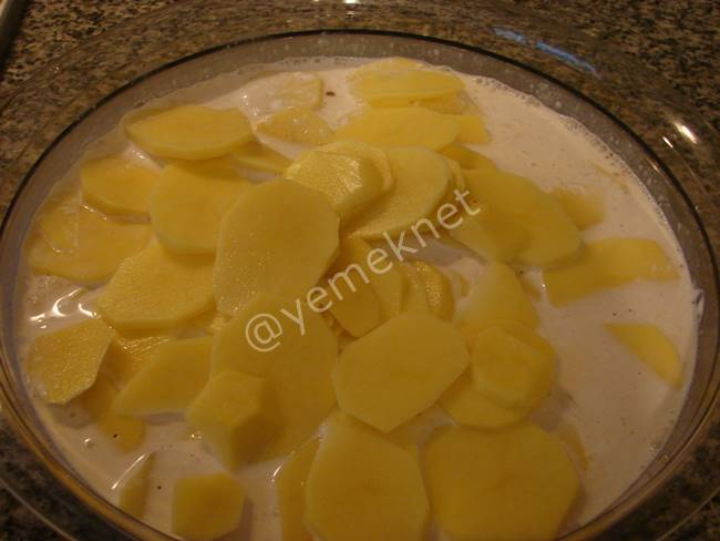 Kremalı Fırında Patates - Yapılışı (5/16) 